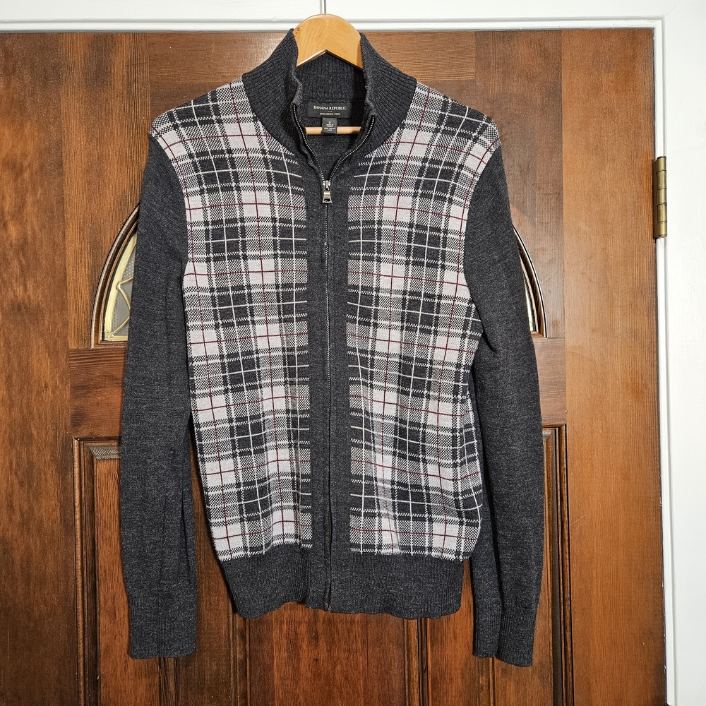 Banana Republic Men's Black and Gray Zip-Up Sweater